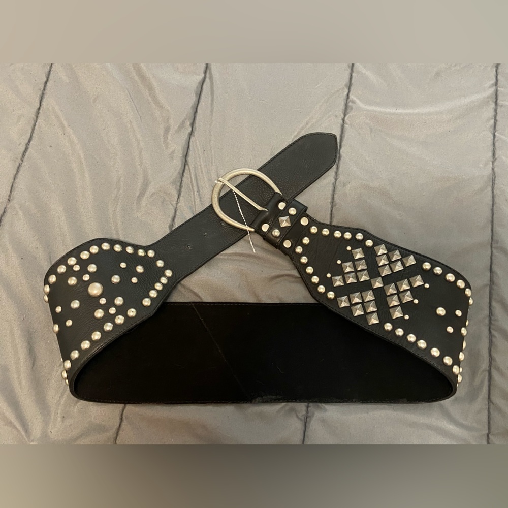 Tasha Polizzi black leather belt
